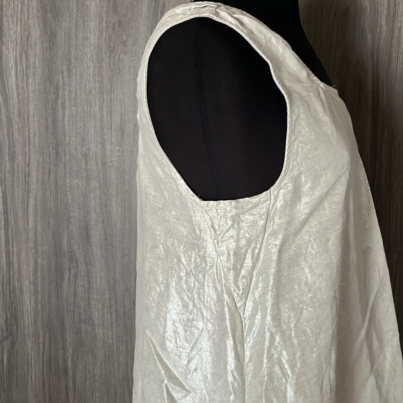 C&C California Linen Shimmer Dress - Picture 8 of 13